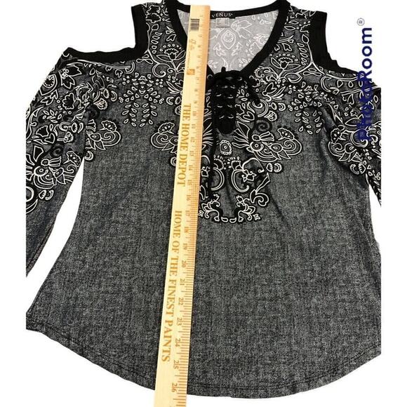 Venus Women’s Long Sleeve Top Size M Gray Black Trim Draw-String Front Closure - Picture 5 of 13